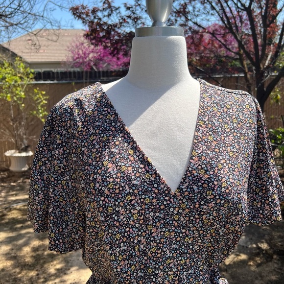MERAKI Anthropologie 🌼 Floral Wrap Top - Picture 7 of 9